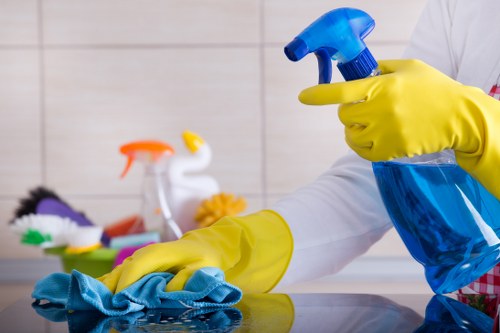 Detailed end of tenancy cleaning for a property in SW2