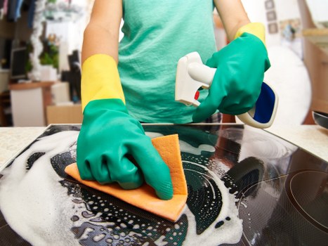 Flexible office cleaners in SW2 preparing a business premises for the working day